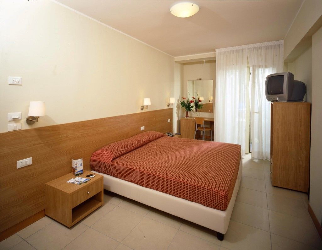 Hotel Majorca Sul Mare In Centro A Riccione Cameră foto